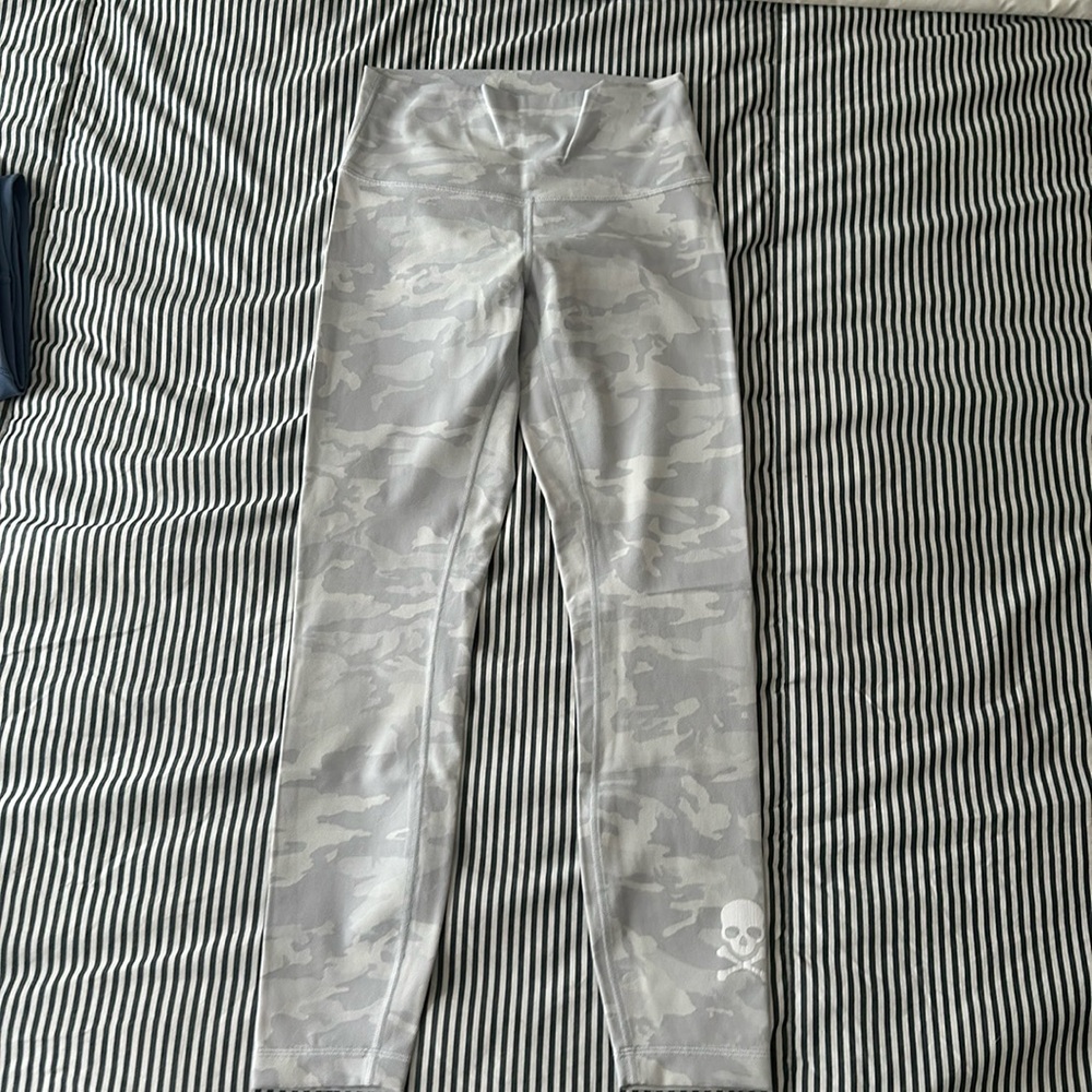 Lululemon x SoulCycle leggings 7/8 length ribbed